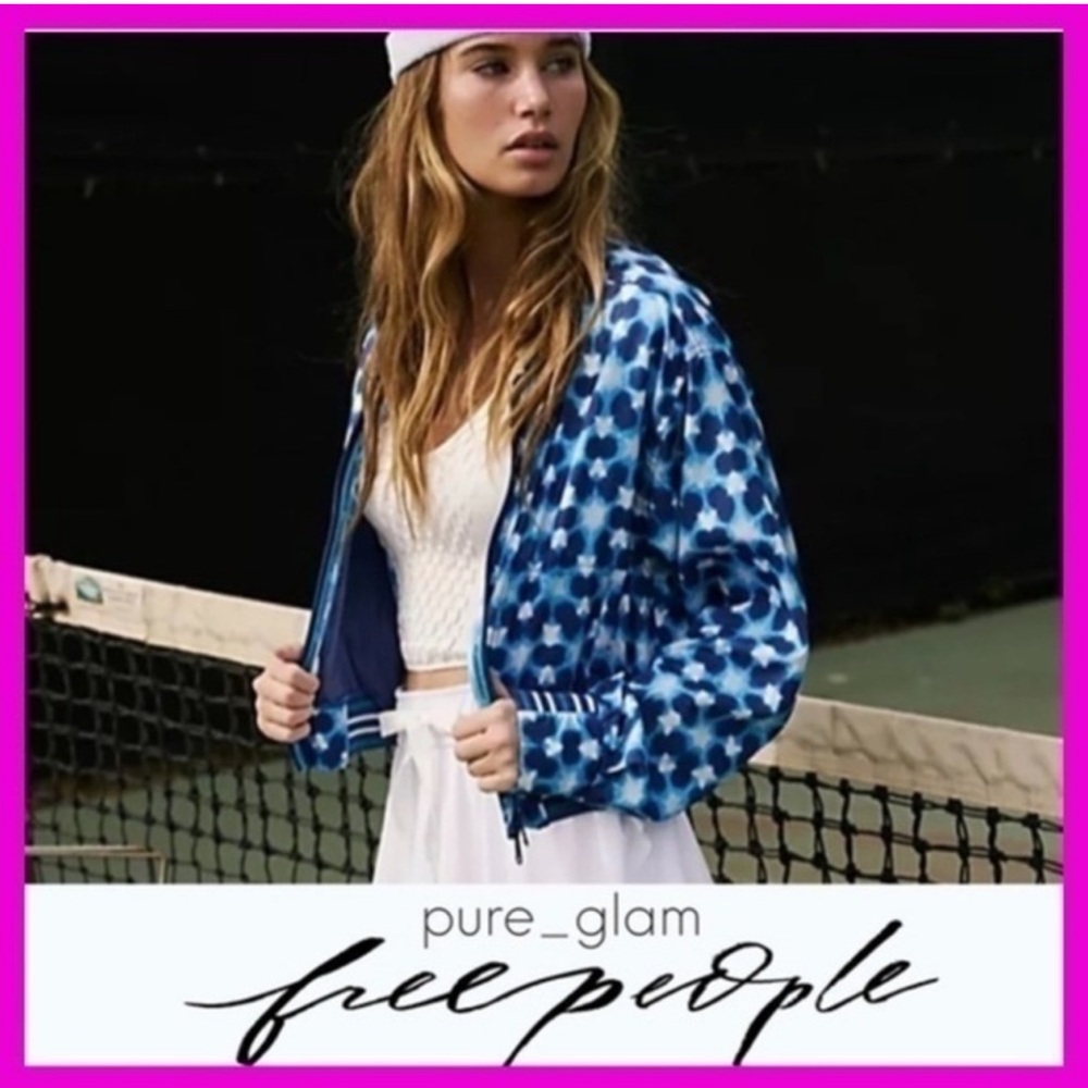 Free People lightweight zip up cropped tennis jacket size S-M